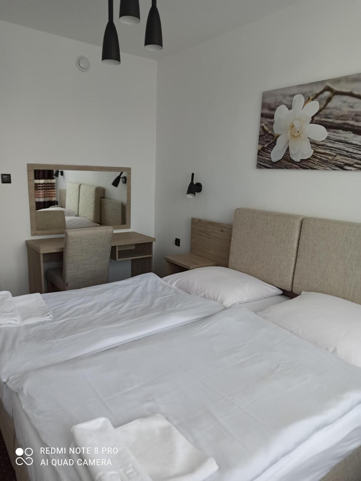 Hotel Odr Сулехув Экстерьер фото