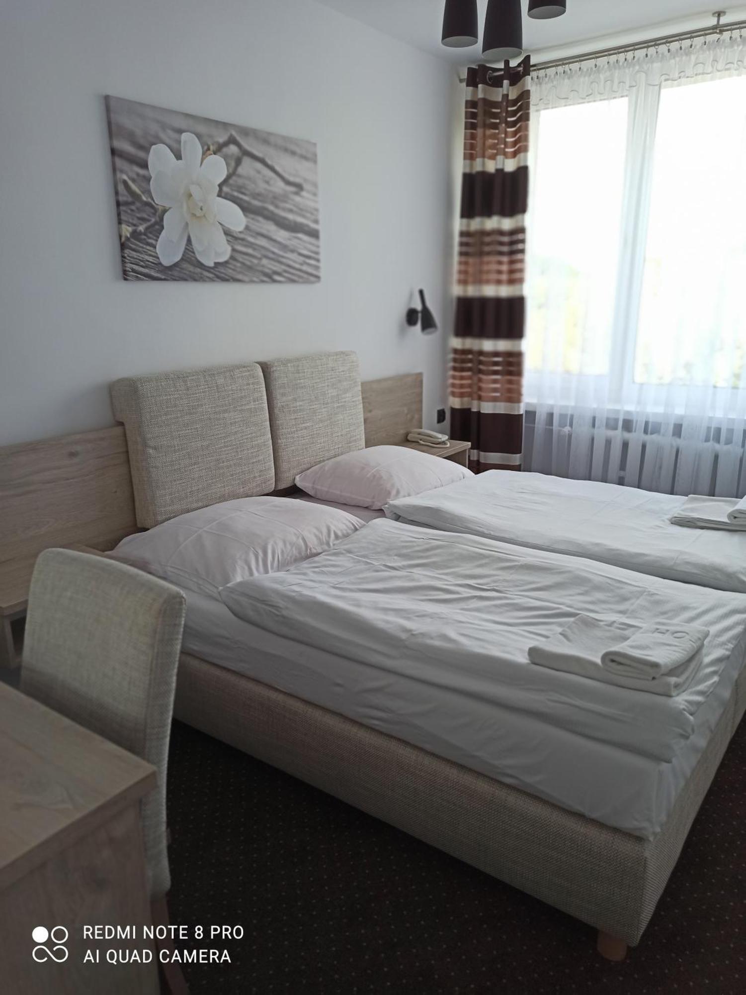 Hotel Odr Сулехув Экстерьер фото