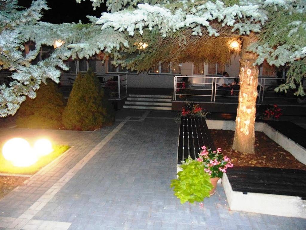 Hotel Odr Сулехув Экстерьер фото
